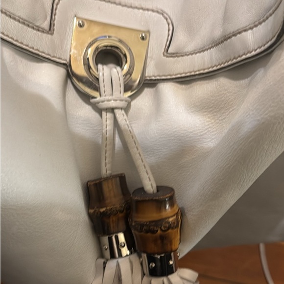 Women's Vintage Gucci Bag - Picture 2 of 6